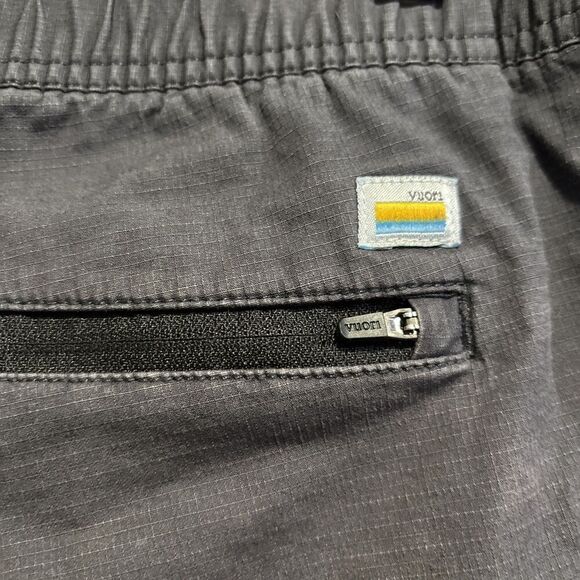 Vuori Ripstop Shorts Grey Lightweight Zip Pocket Drawstring Men's Size XL Fading - Picture 11 of 16